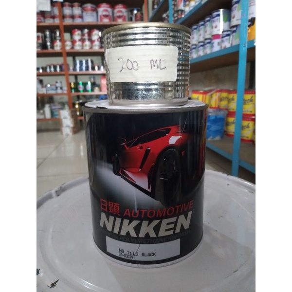 Cat putih dan hitam PU Nikken ecer 200ml
