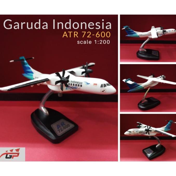 Replika Miniatur Pesawat Atr Garuda Indonesia