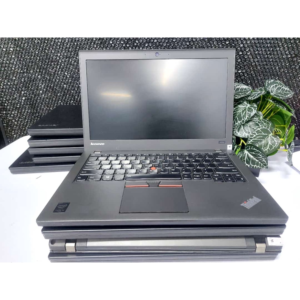 LAPTOP LENOVO THINKPAD X250 CORE I5GEN5 8gb 500GB