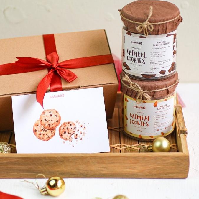 

✮ Hampers / Gift Box / Kado - Oatmeal Cookies 2 Jar + FREE Greeting Card + Pita + Bubble Wrap | LUCKYBITE ☜