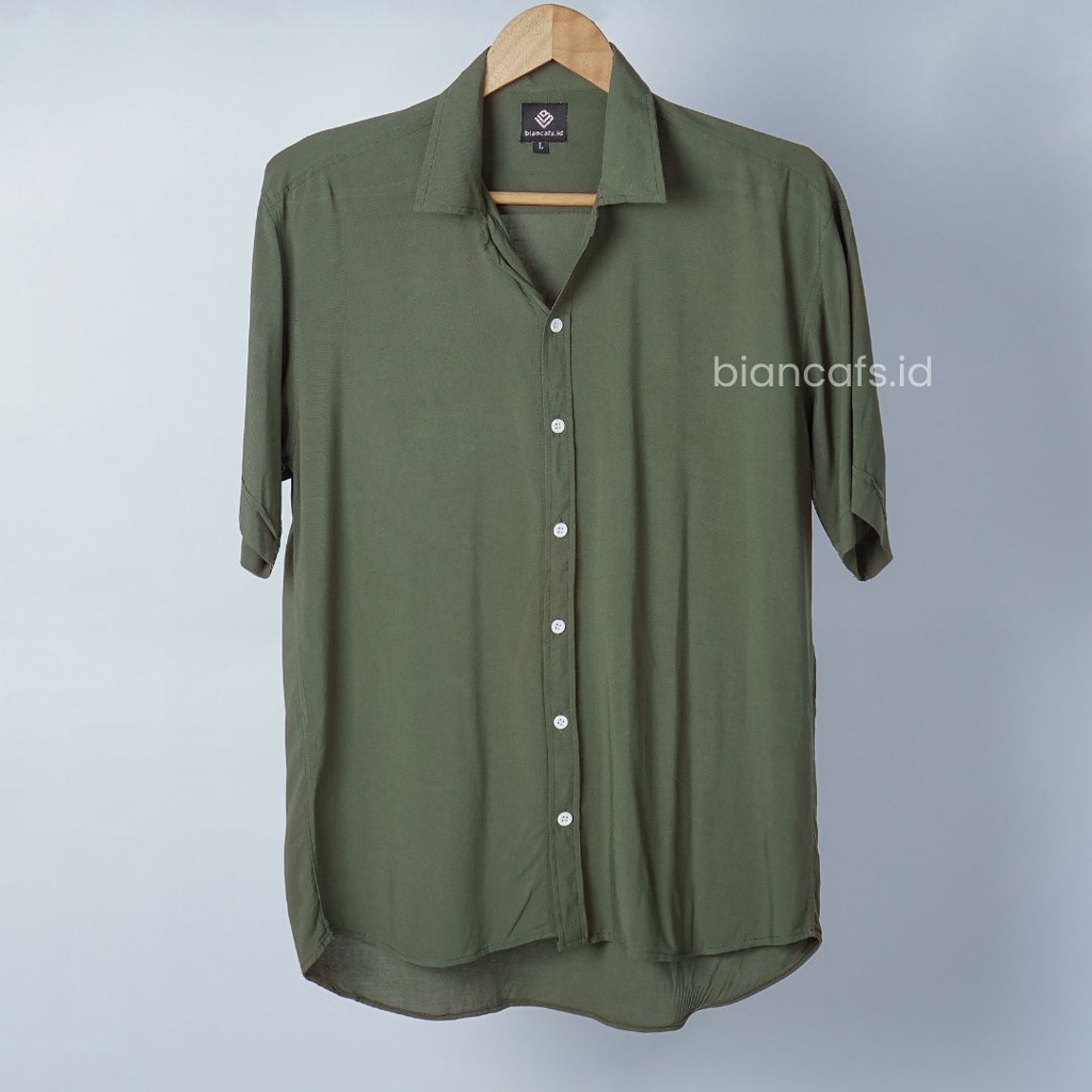 Kemeja Rayon Ubay | Hijau Army - Baju Kemeja Pria Lengan Pendek V neck Kokoh Dewasa Modern Original