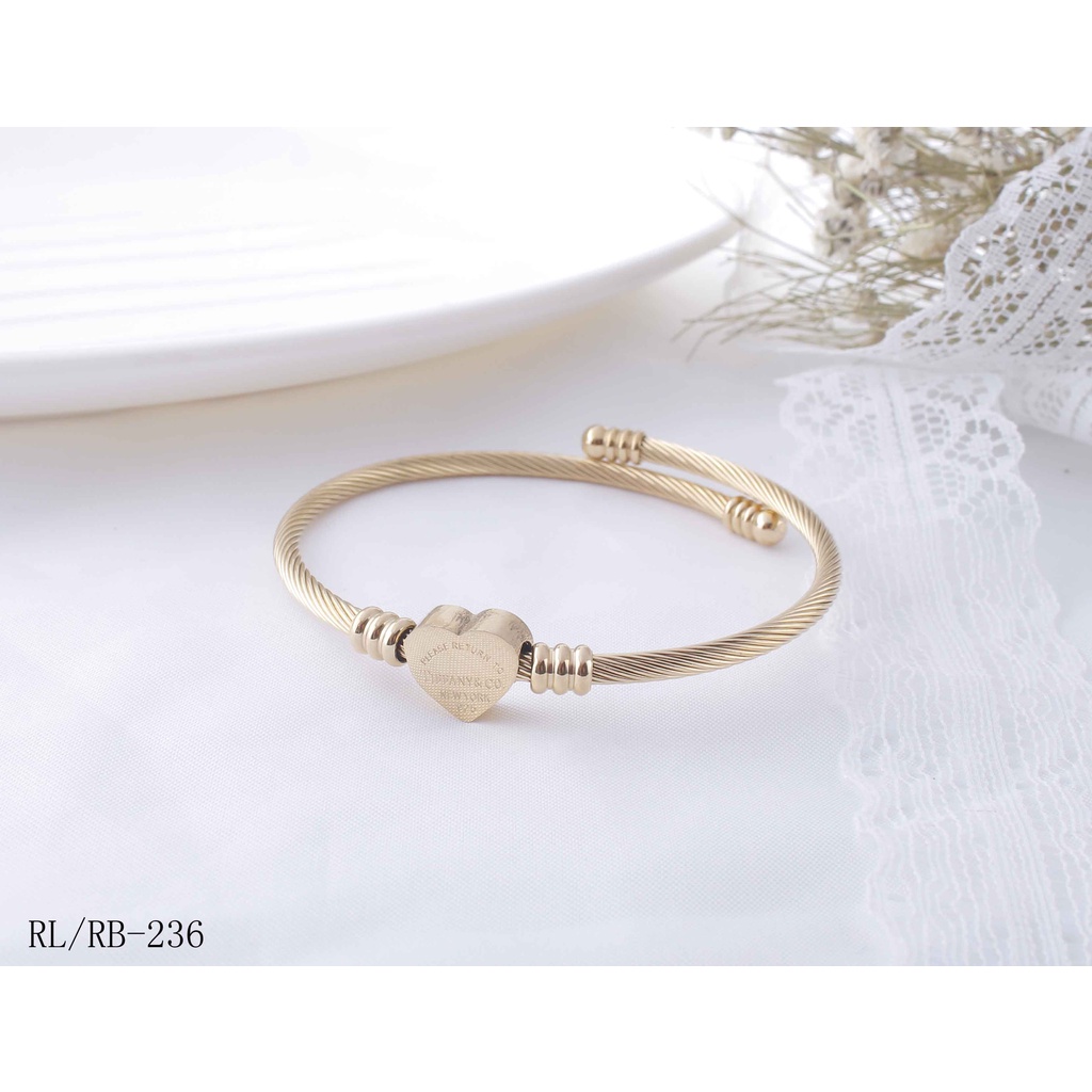 Gelang Titanium Cantik Perhiasan Fashion 823/0270/236/181