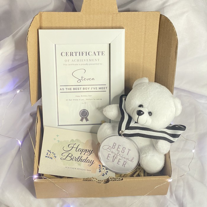 Medali Best Boyfriend + Certificate