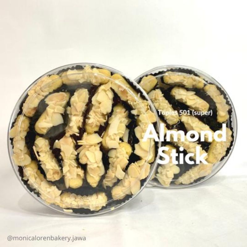 kue kering stick almond monicaloren