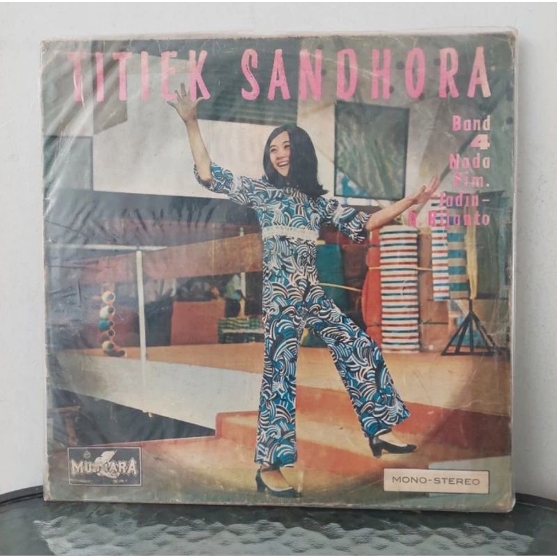 Vinyl Piringan Hitam 12 inch Titiek Sandhora-Walang Kekek