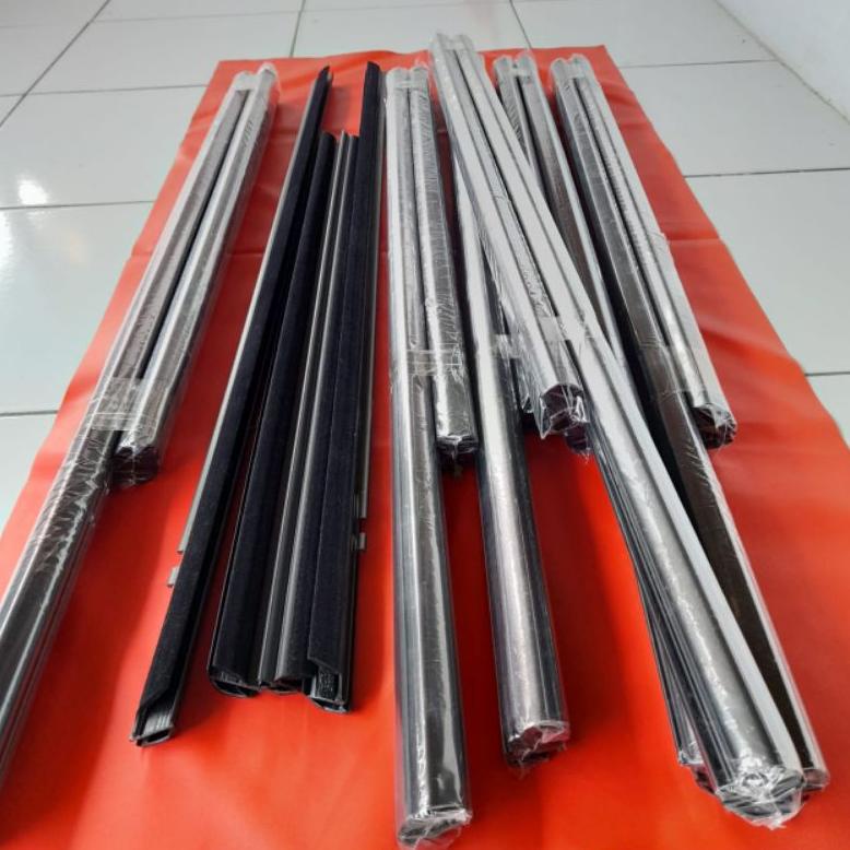 pelipit kaca lis kaca karet kaca honda jazz tahun 2008-2012 Original