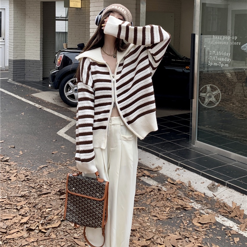 Red Gaya Korea Kerah Bergaris Lengan Panjang Sweater Wanita Musim Gugur dan Musim Dingin Desain Lembut Rasa Niche Ritsleting Rajutan Cardigan top Coat