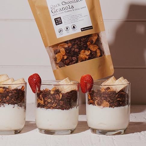 

➬ Dark Chocolate Granola with Corn Flakes and Chia Seed - NO ADDED SUGAR ☇