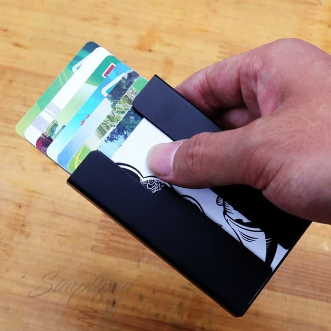 

Tempat Kartu Nama Slide Stainless Steel Card Holder Star Seller