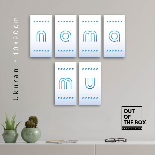 Hiasan Dinding Kamar Poster Kayu Huruf Motif Garis Biru Wall Decor Alphabet Pajangan Rumah Custom Na