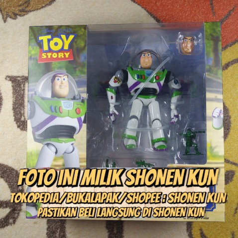 LEGACY REVOLTECH BUZZ LIGHTYEAR ORIGINAL MAINAN TOY STORY ORI