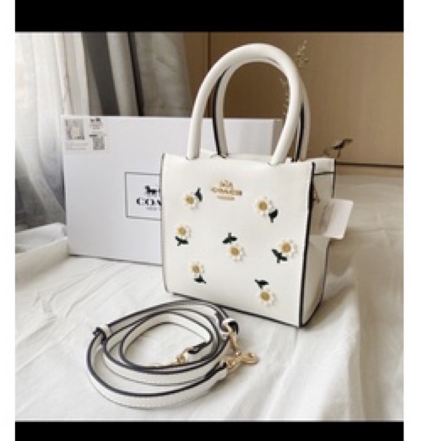 TAS COACH DAISY PRELOVE TAS WANITA PUTIH BUNGA