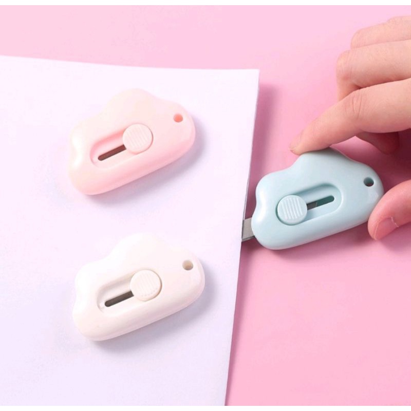 

Pisau Pemotong Mini Cutter Mini Portable Bentuk Awan Warna Pastel Lucu