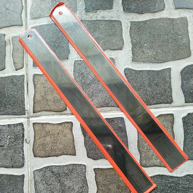 PENGGARIS BESI/ RULER/ MISTAR STAINLESSM STEEL 30 cm