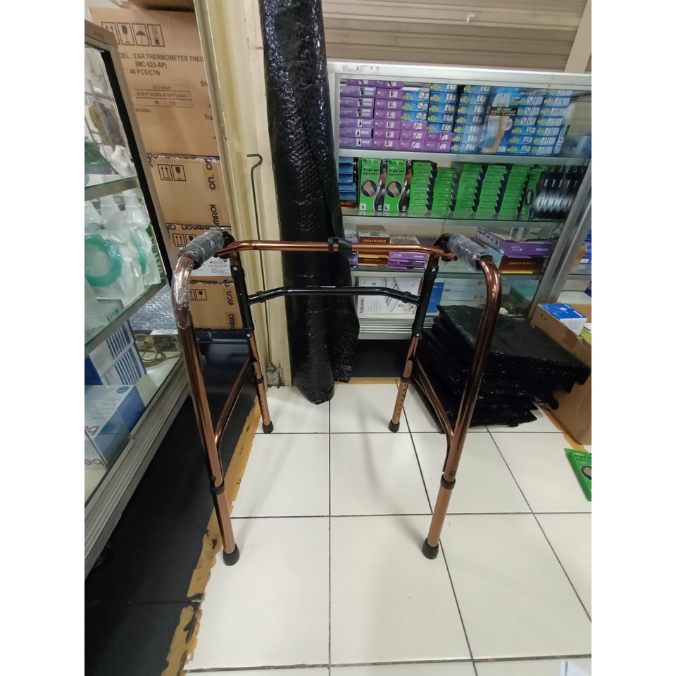 Walker Alat Bantu Jalan / Alat Latihan Berjalan GEA FS919L / FS-919L / FS 919 L Warna Gold