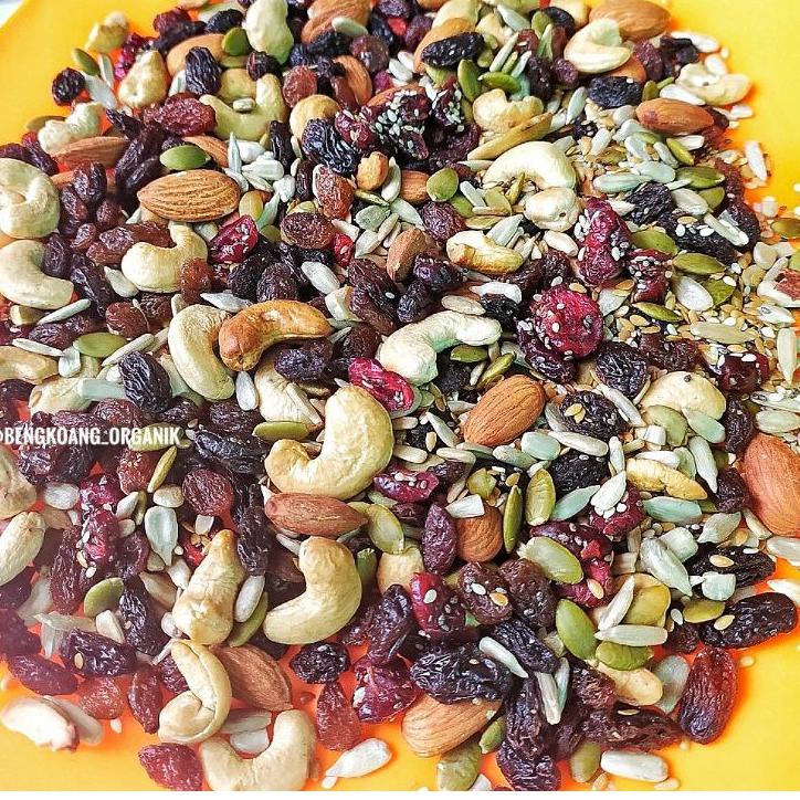 

ⅎ SUPER TRAIL MIX 1Kg - Almond, Cranberry, Pumpkin Seed, Cashew, Raisin, Sunflower Seed ☆