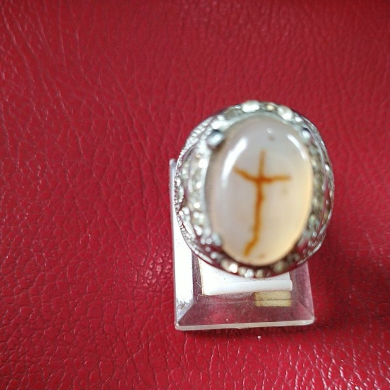 batu akik motif salib