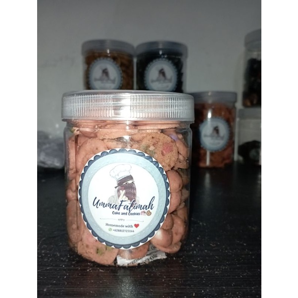 

red velvet rainbowchip cookies