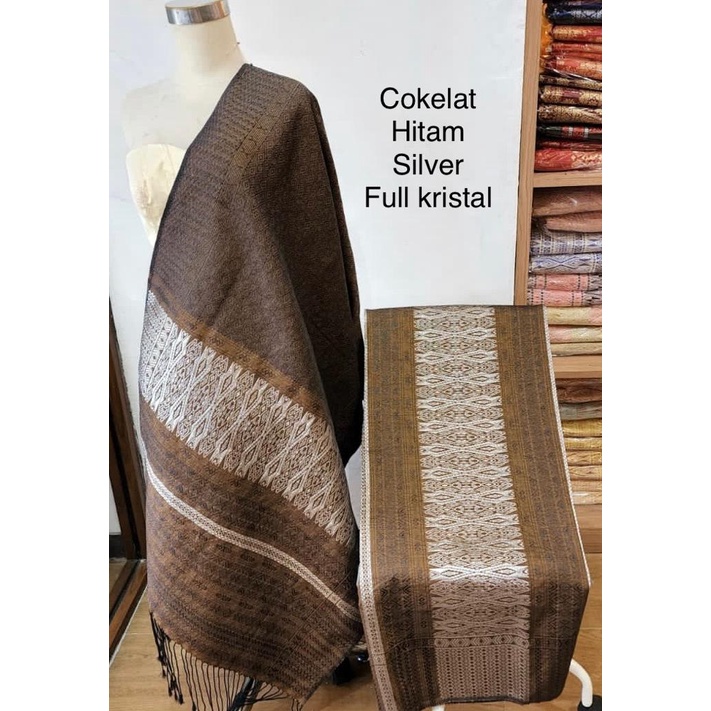 Tumtuman Cokelat hitam silver full kristal