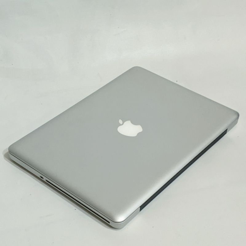 Laptop  original Macbook Pro 13 - core i7 - ram 16gb ssd 512gb