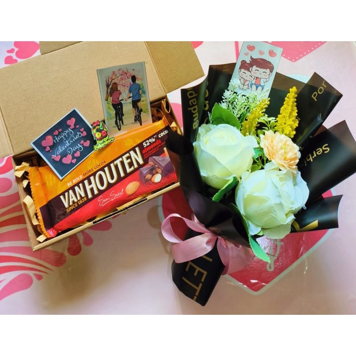 

Love Hampers | Valentine Gift | Kado Kasih Sayang - Kind