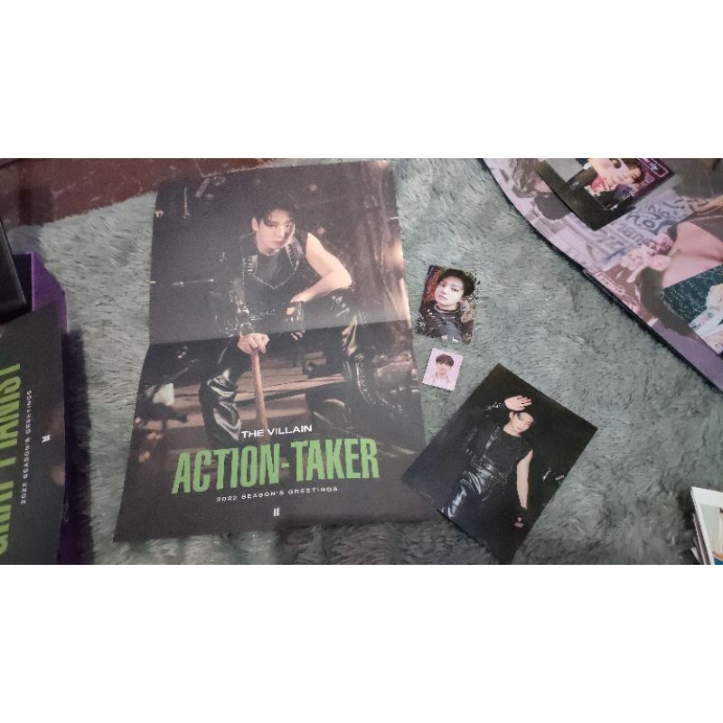 JUNGKOK 2022 SEASON'S GREETINGS