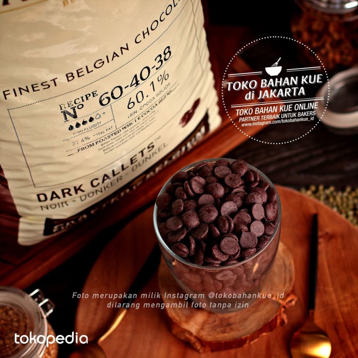 

Callebaut 60% Dark Chocolate Couverture 500gr Coklat Baking Coin Pahit