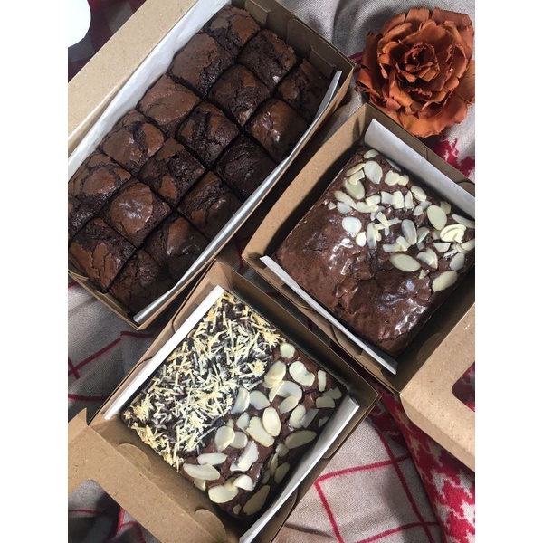 

Homemade Brownies panggang / kukus (PRE ORDER sehari jadi)