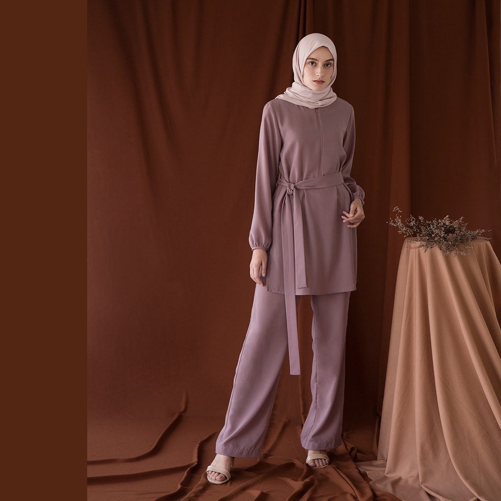 Astya Set by Aska Label - Set atasan busui friendly dengan tali yang dapat dilepas dan bawahan dengan warna senada