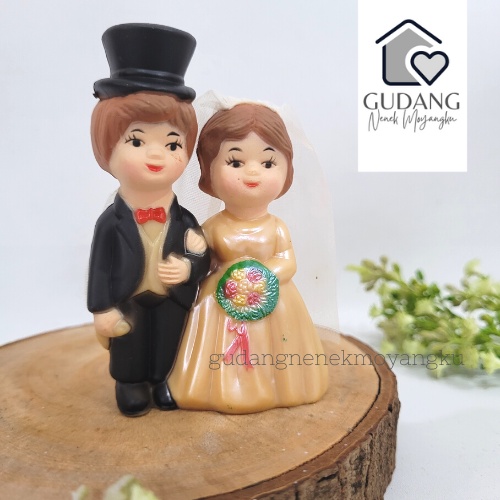 HIASAN BONEKA PASANGAN PENGANTIN TOPPER CAKE PENDEK