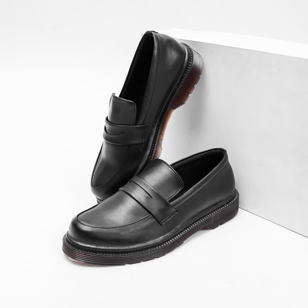 LALAKI MEN LIKEPROJECT Sepatu Slip On Pria &quot;LUIS MEN SHOES&quot;