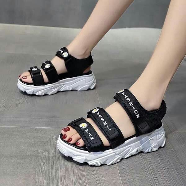 Sandal Gunung Wanita Casual Fashion Korea Daisy