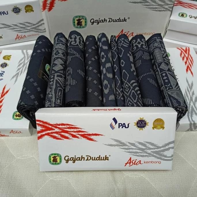 SARUNG TENUN GAJAH DUDUK ASIA KEMBANG HITAM