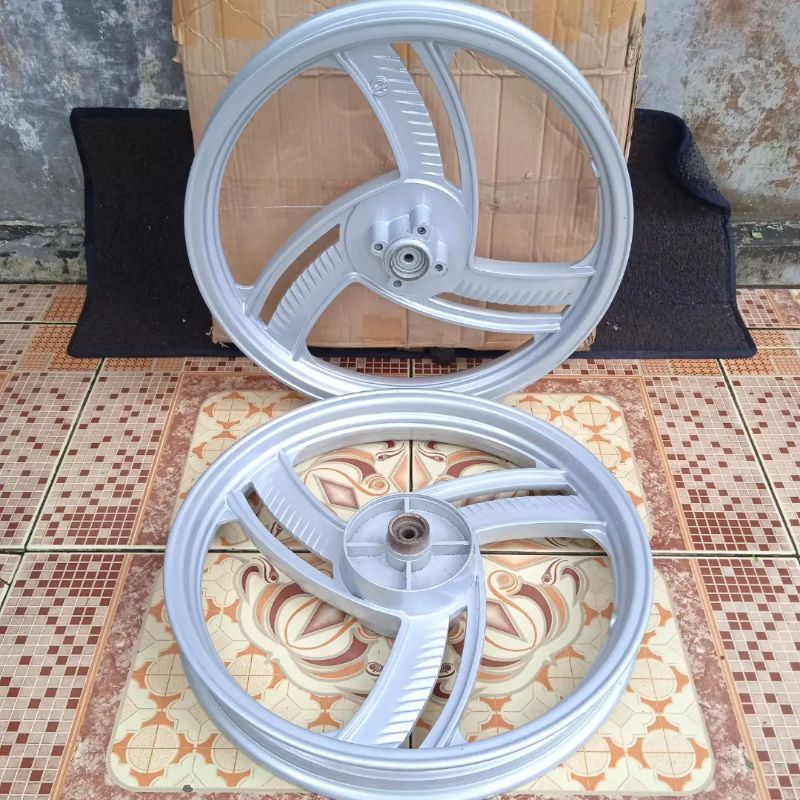 velg morodadi japan suzuki satria 2Tak shogun 110 tornado