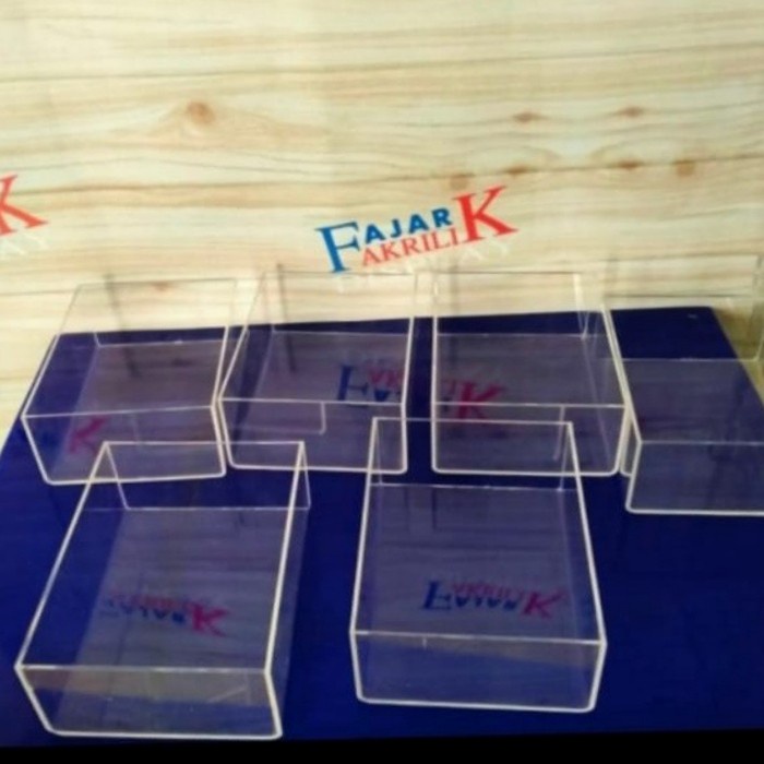 

Terlaris Akrilik Custom