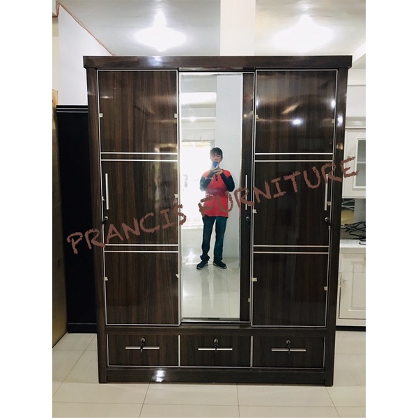 LEMARI HPL 3 PINTU SLIDING LEMARI HPL MININAIS PINTU SLIDING LEMARI HPL MEWAH