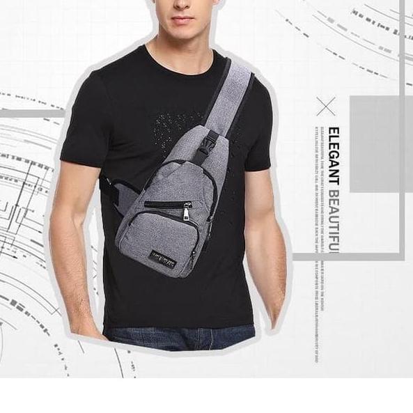 ✦ USB300 Tas Selempang Crossbody Dengan Port Usb Tas selempang ⅍