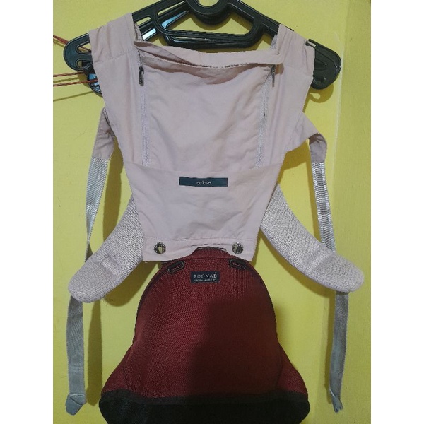 GENDONGAN DEPAN HIPSEAT PRELOVED IMPORT ECLEVE×POGNAE LIKENEW