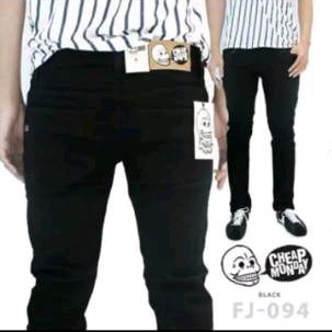 Celana panjang jeans pensil ngaret cheap Monday