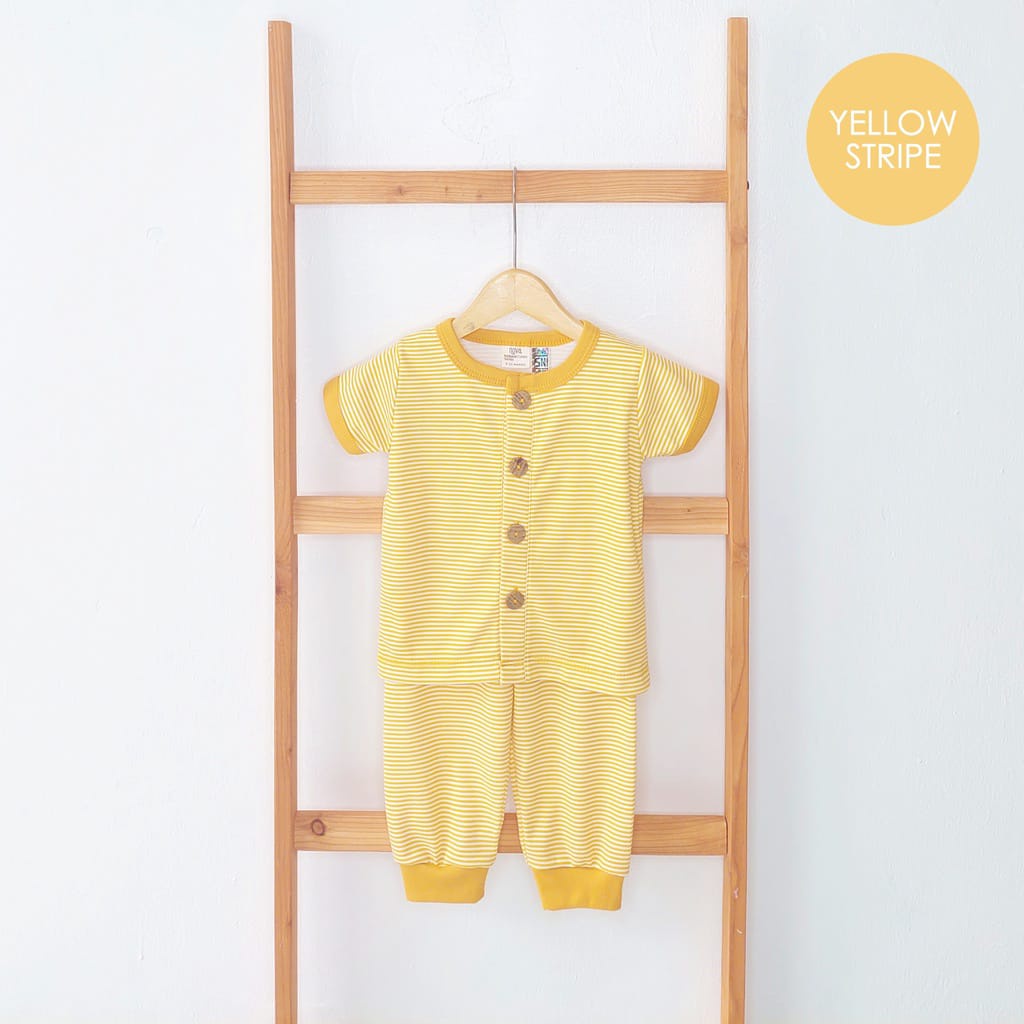 Ezy Button Set Combi Stripe Series Nova Baby Setelan Baju Pendek Celana Panjang Bayi Newborn Motif Garis Salur 0-24 Bulan