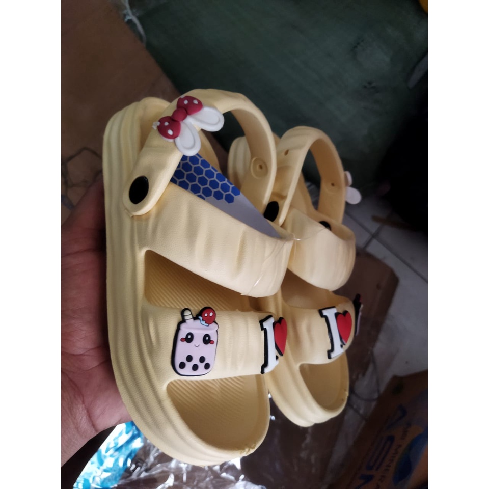 Sandal gunung korean style anak cewek 633T ( 30-35 ) Gosome sandal selop anak karakter Terlaris