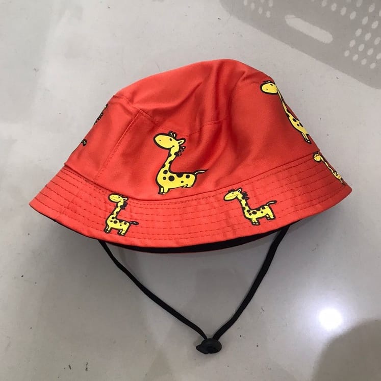 Bucket Hat Anak Tali Karakter Jerapah Usia 1 - 8 Tahun Unisex Bisa bayar di tempat