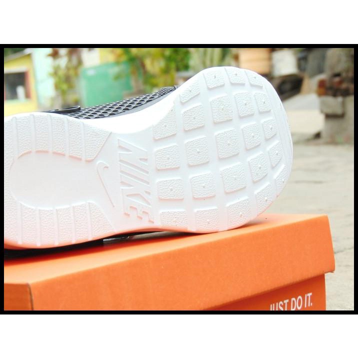 Sepatu Sport Nike Airmax Running Men / Hitam Putih / Gym Lari Santai