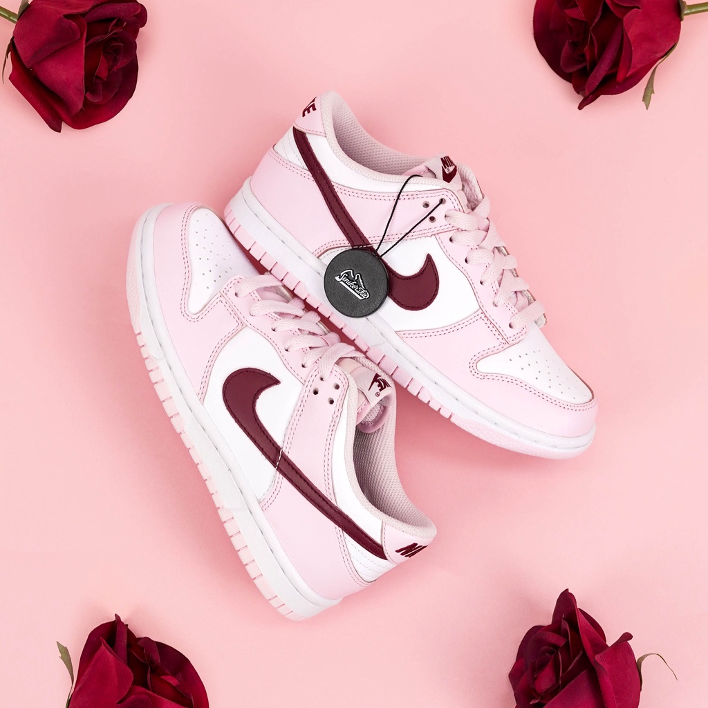 Dunk Low Valentine Day GS