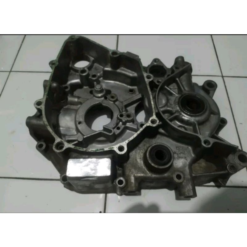 blok kerangkase kiri supra x 125 karisma original
