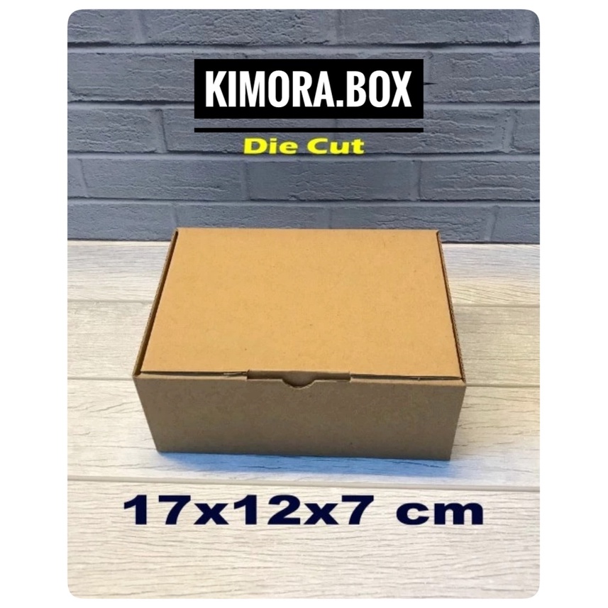 

Kardus/karton Box Uk. 17x12x7 cm..........kardus Pizza