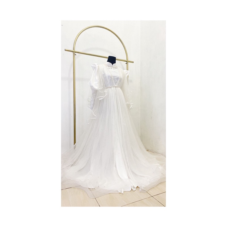 Naura dress Pearl in White