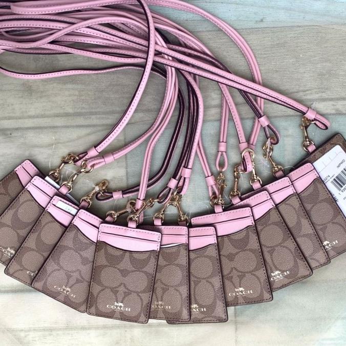 

Coach ID Tag Lanyard Original