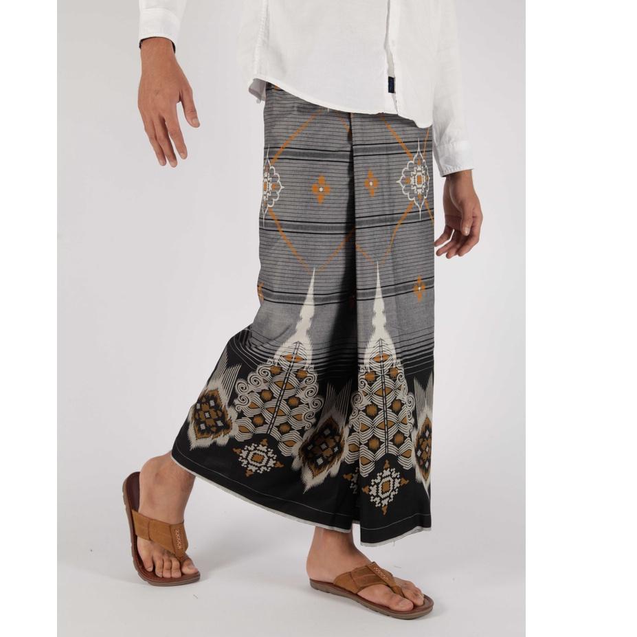 ❁ Sarung Mangga Diamond Kembang Abu-Abu ✷