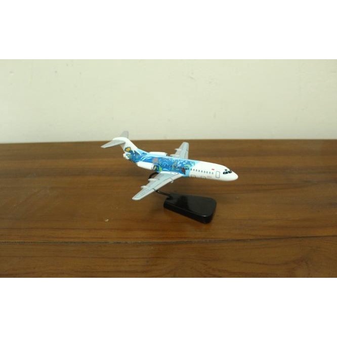 Miniatur Pesawat Fokker F28 Citilink Indonesia Skala 1:150